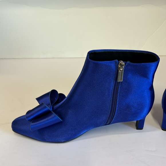 Est. 1946 Blue Bow Pointed Dressy Ankle Boots - Picture 8 of 14